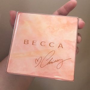 Becca cosmetics x Chrissy Teigen Palette